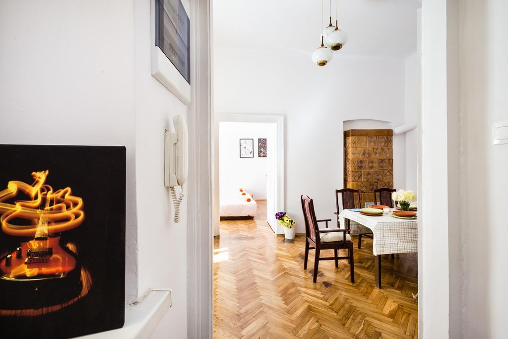 Live Like Locals: Market Square X Jewish District Krasków Εξωτερικό φωτογραφία
